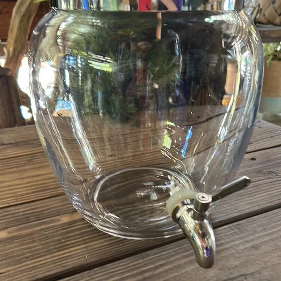 Pottery Barn Classic Glass 7.5 qt Drink Dispenser with Silver Spout and … - Picture 13 of 16